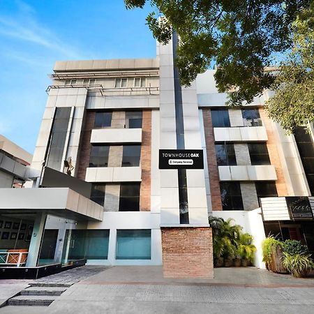 Super Townhouse Oak Kodambakkam Formerly Cine City Chennai Zewnętrze zdjęcie