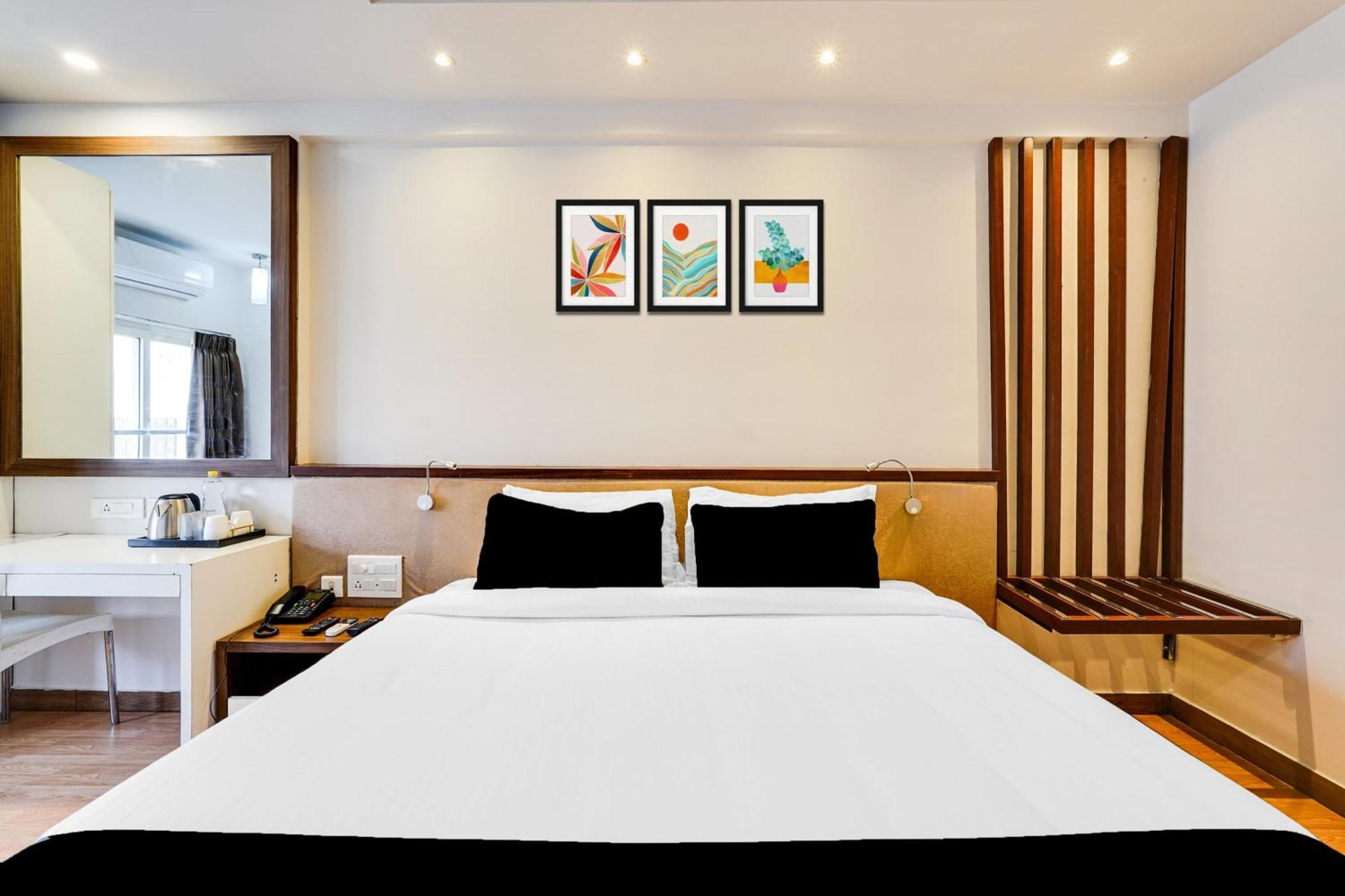 Super Townhouse Oak Kodambakkam Formerly Cine City Chennai Zewnętrze zdjęcie