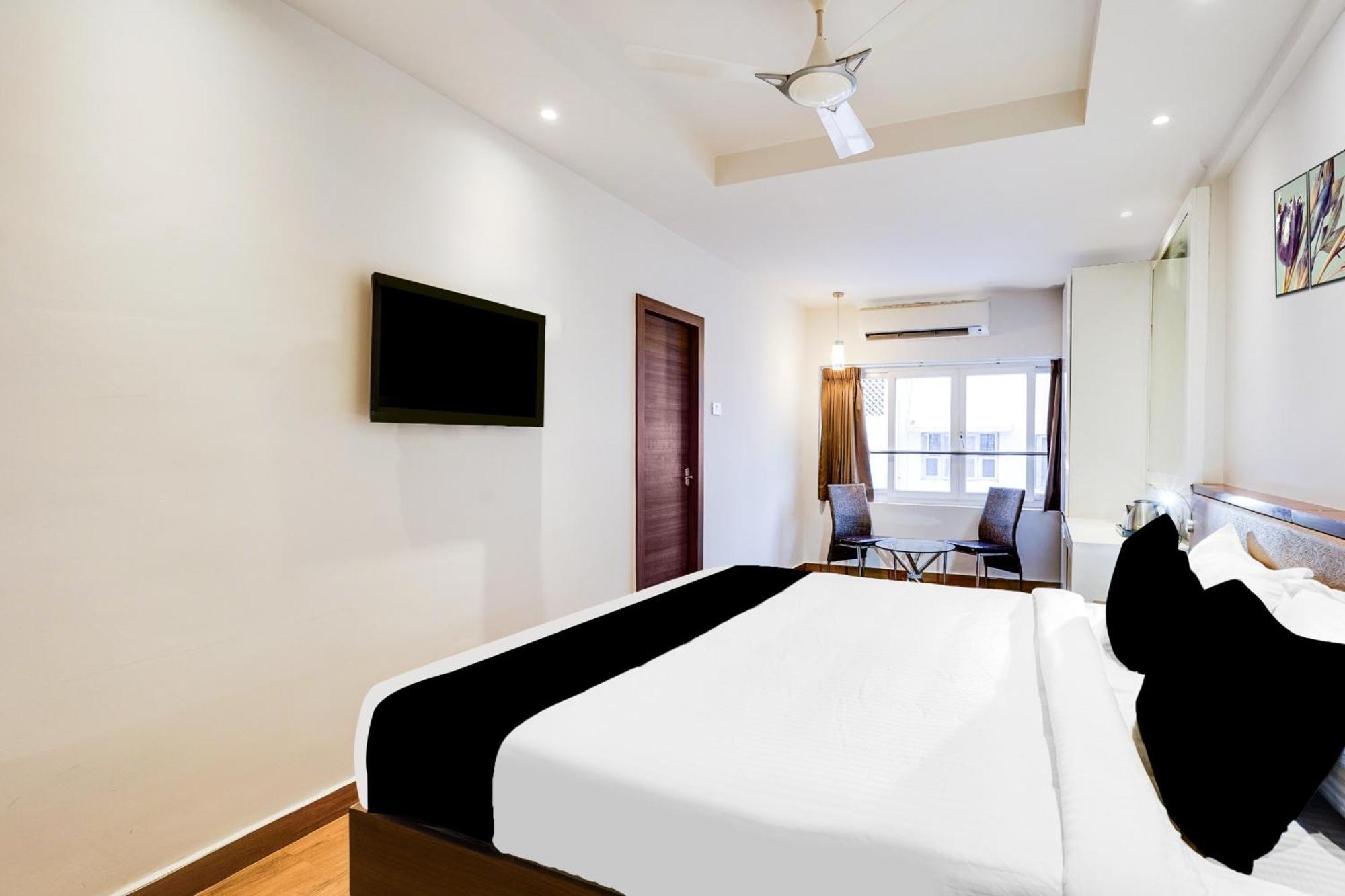Super Townhouse Oak Kodambakkam Formerly Cine City Chennai Zewnętrze zdjęcie